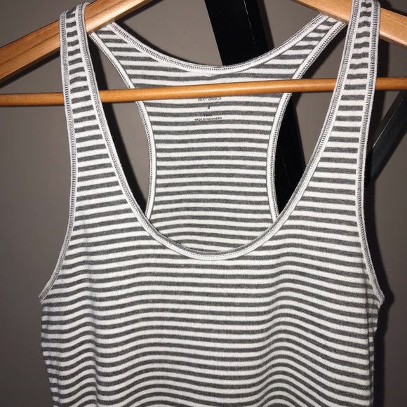 Express Sexy Basics Gray/White Racer Back Tank S - Picture 3 of 5